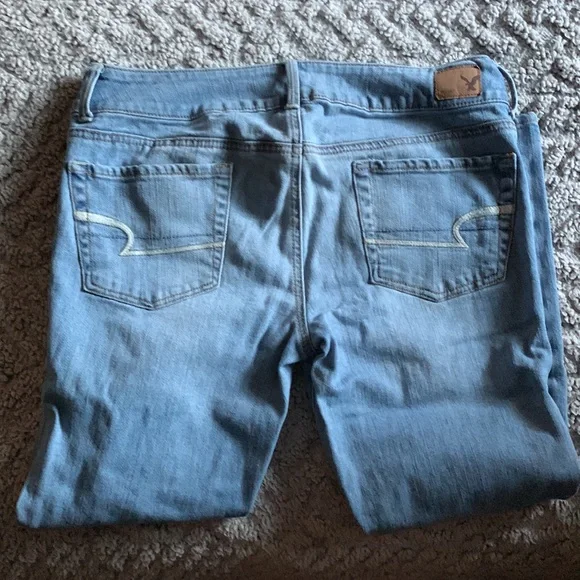 American Eagle Distressed Artist Crop Stretch Jeans — 8 - Picture 4 of 6